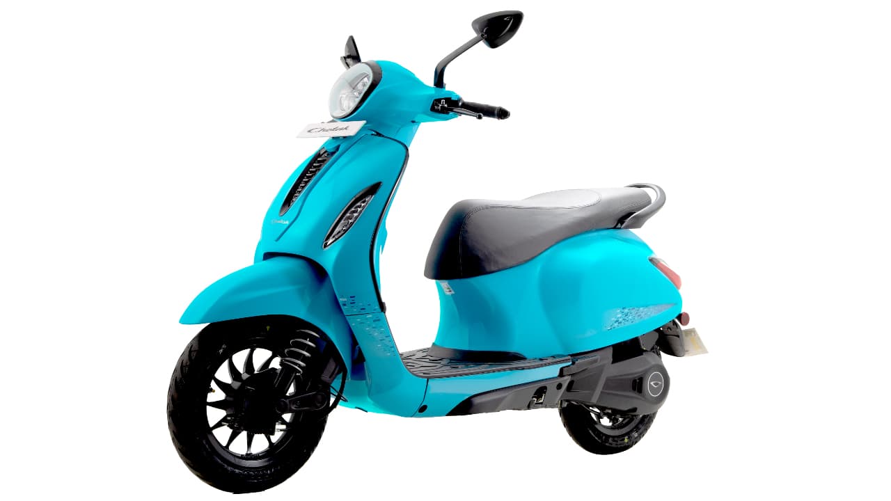 Bajaj Chetak 3001 Launched at ₹99,990 — A Practical Update (more range + boot space)